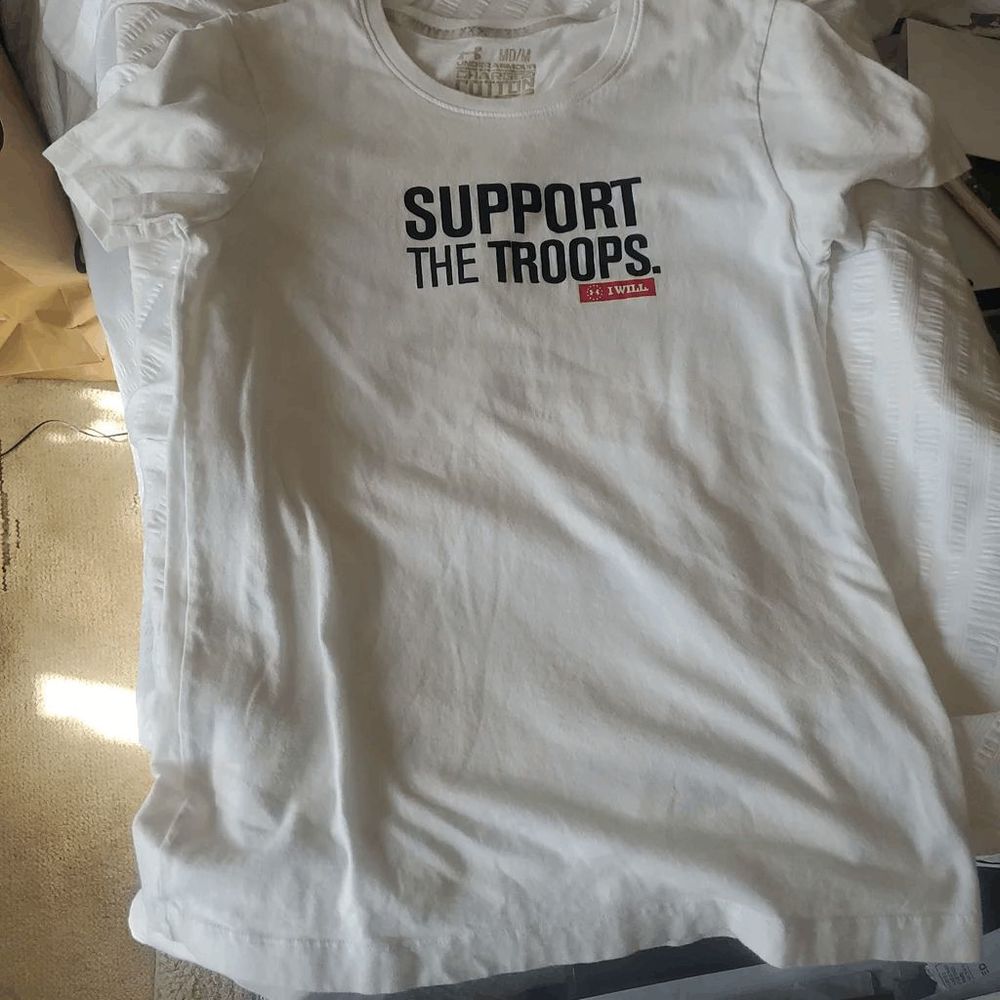 NEW Women's Large UNDER ARMOUR 'Support the Troops' Tee/Top White 1236661-100